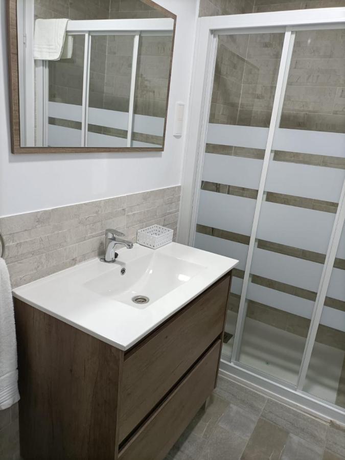 Hostal Las Encinas Вільявісіоса-де-Одон Екстер'єр фото