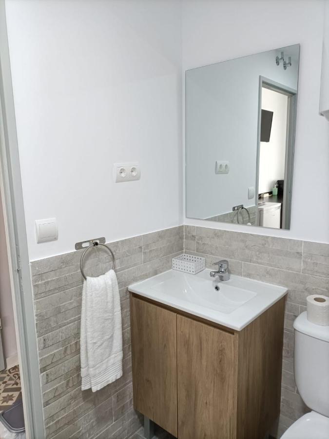 Hostal Las Encinas Вільявісіоса-де-Одон Екстер'єр фото