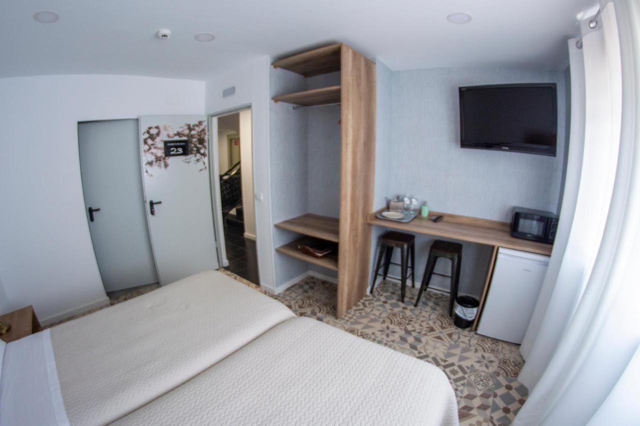 Hostal Las Encinas Вільявісіоса-де-Одон Екстер'єр фото