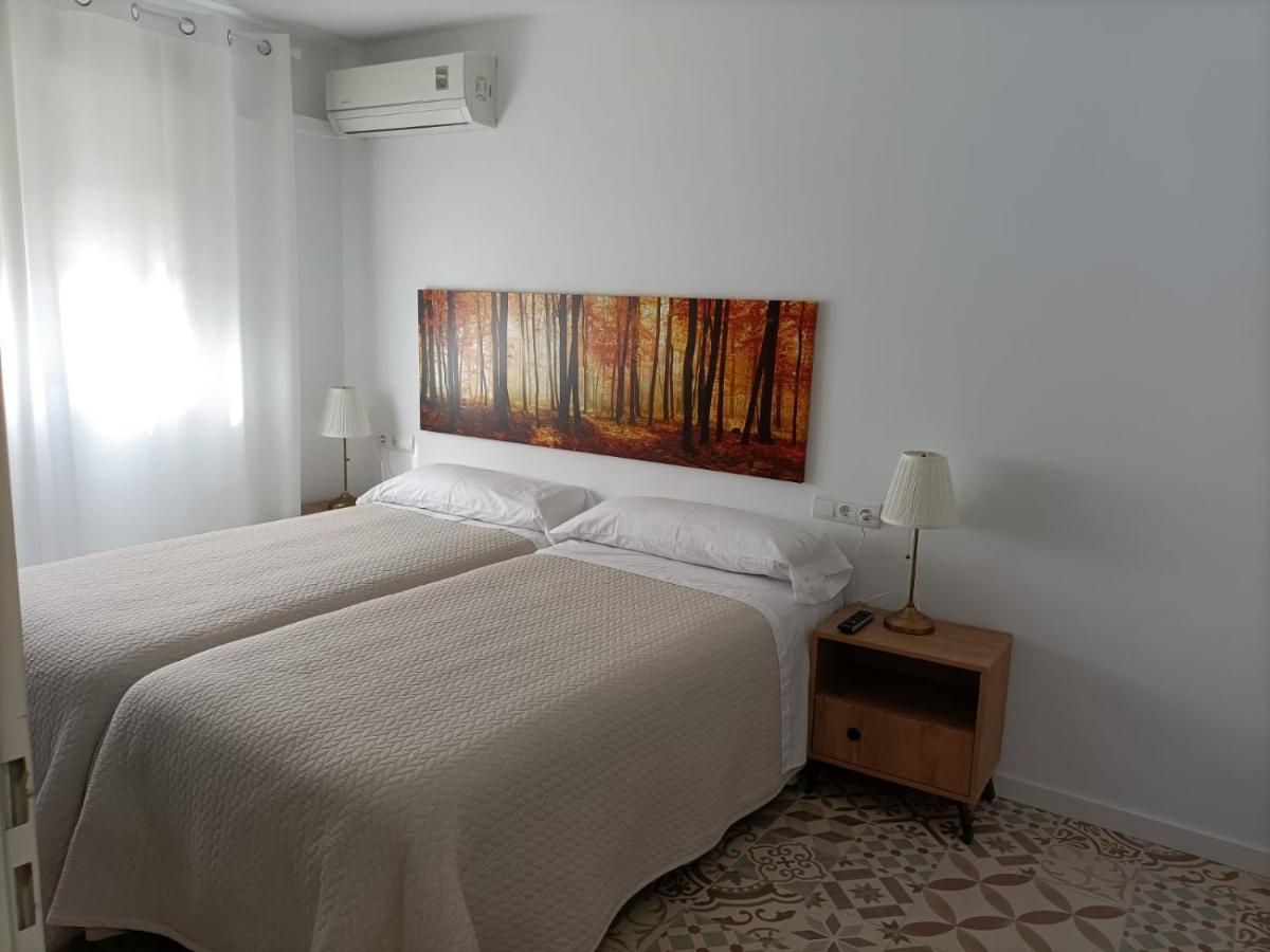 Hostal Las Encinas Вільявісіоса-де-Одон Екстер'єр фото